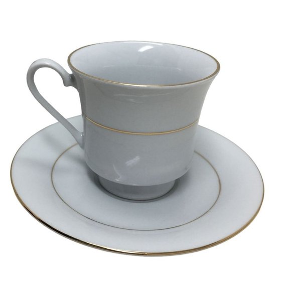 Sakura Classic Gold  Pattern China Cup and Saucer Set - Picture 1 of 9